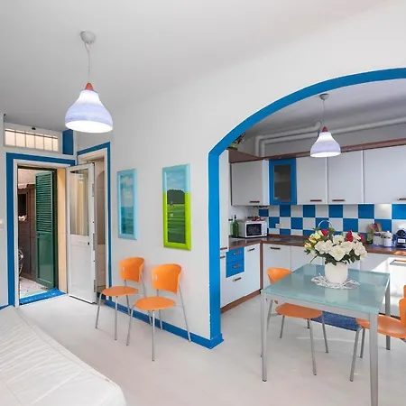 Lori's Mare By Holiday World Διαμέρισμα Αλάσιο